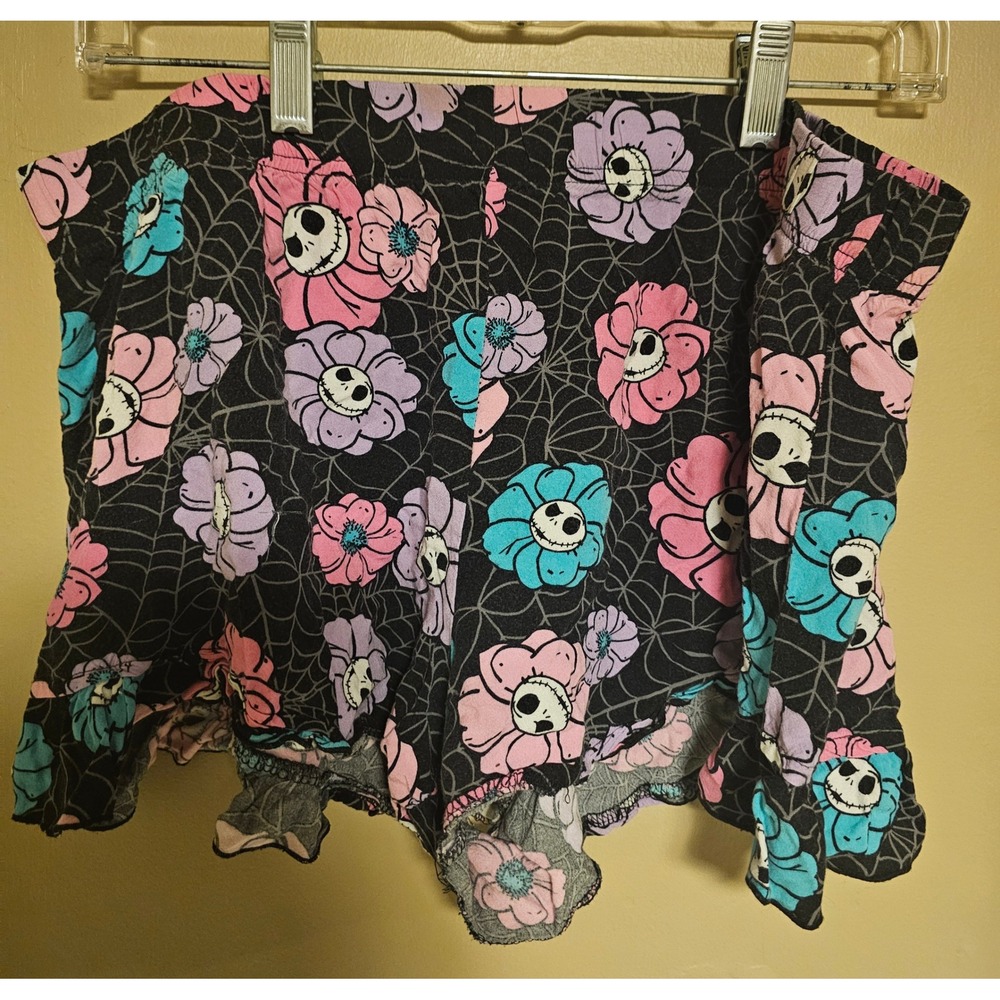 Disney Nightmare Before Christmas Floral Skull Shorts Women's Large L